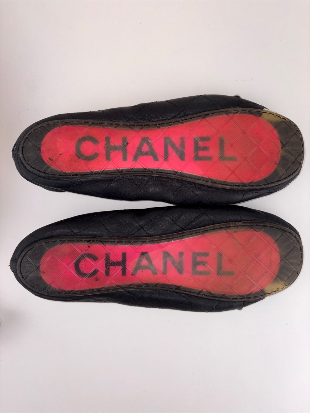 Vintage Authentic Chanel Cambon Ballet Flats ~ in Black/White Quilted Leather - Picture 13 of 17